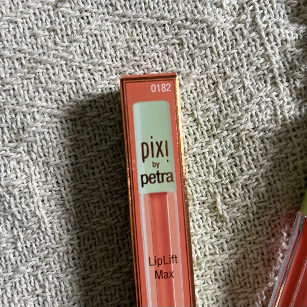 PIXI BY PETRA LipLift Max Glossy Lip Plumper in Sweet Nectar